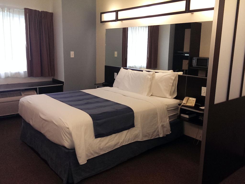 Three Rivers Inn & Suites Port Arthur Quarto foto